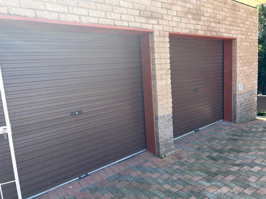 4 Bedroom Property for Sale in Azalea Park Eastern Cape